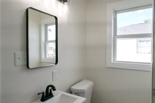 Building Photo - 880 Avenue G