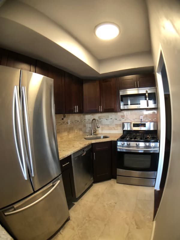 Building Photo - 285 Aycrigg Ave