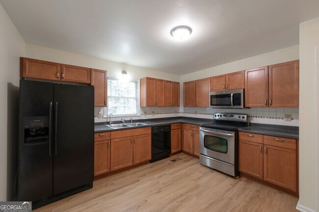 Building Photo - 5249 Cherry Hill Ln