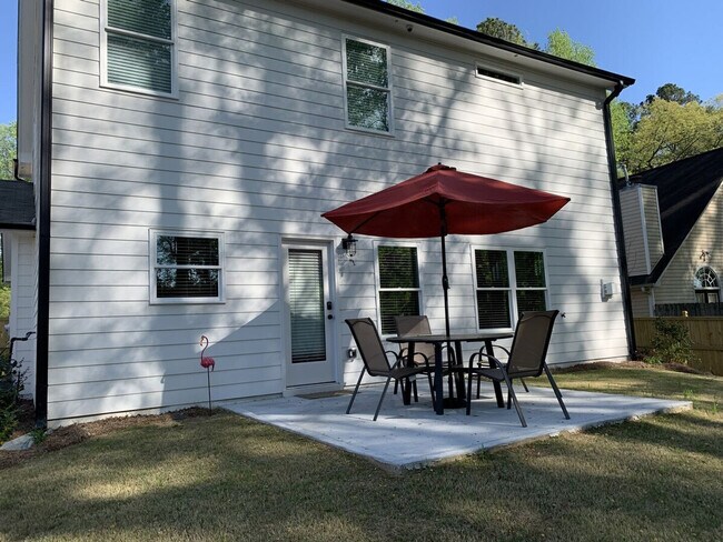 Building Photo - 4230 Old Cherokee St