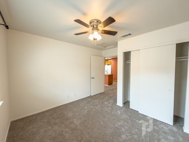 Building Photo - 3 Bedroom Condo, Gated Community in Chico