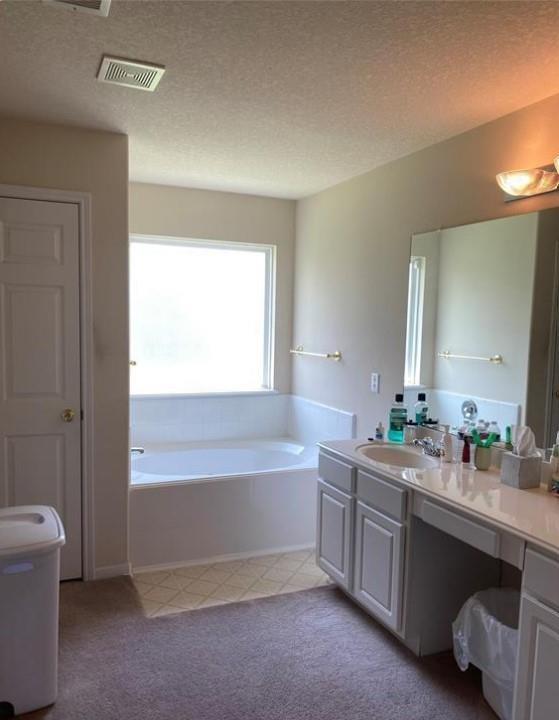 Building Photo - 14123 Curry Creek Ln