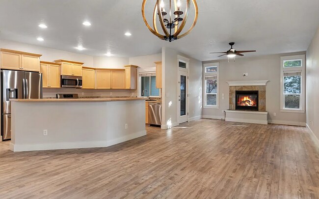 Building Photo - Charming 3 Bedroom Home in Eagle – Minutes to Eagle Bike Park