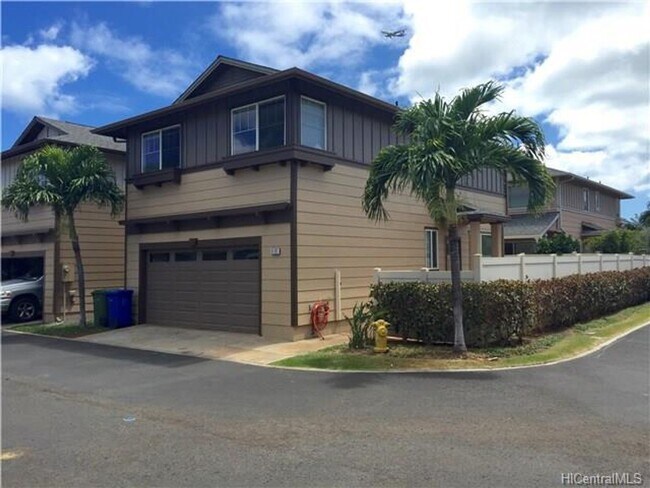 Building Photo - Renovated 3 bedroom 2.5 bath home in Ewa Gentry