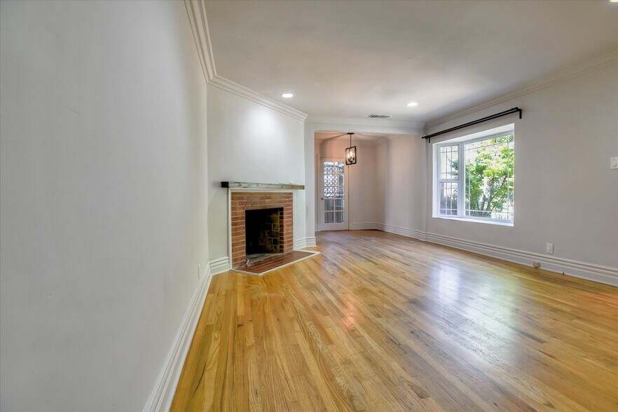 Building Photo - 11386 Tenino Ave