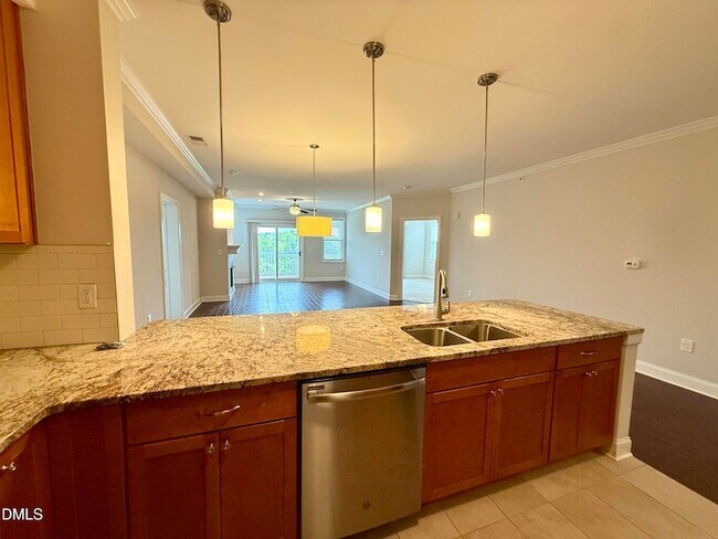 Building Photo - 732 Waterford Lake Dr