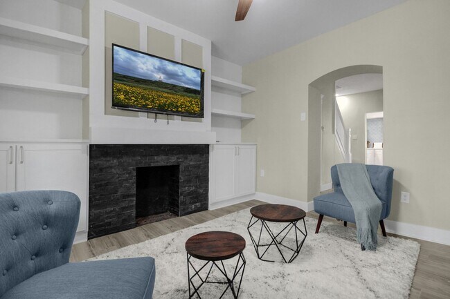 Building Photo - 570 Southwood Ave