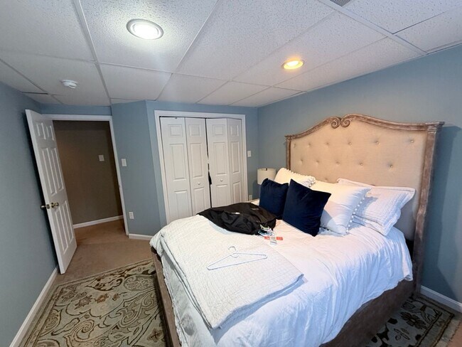 Building Photo - 5115 Irving St