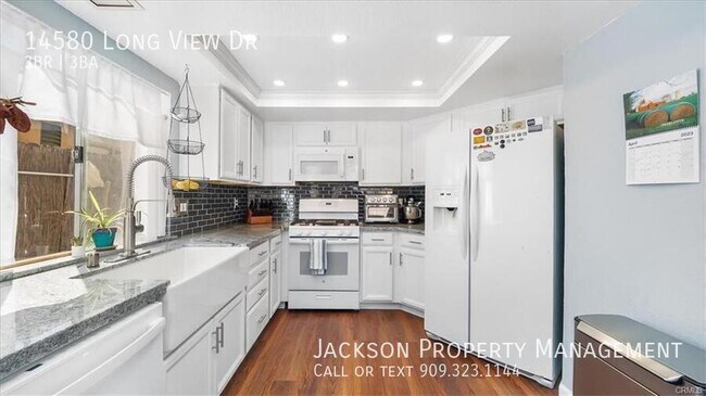 Building Photo - 14580 Long View Dr