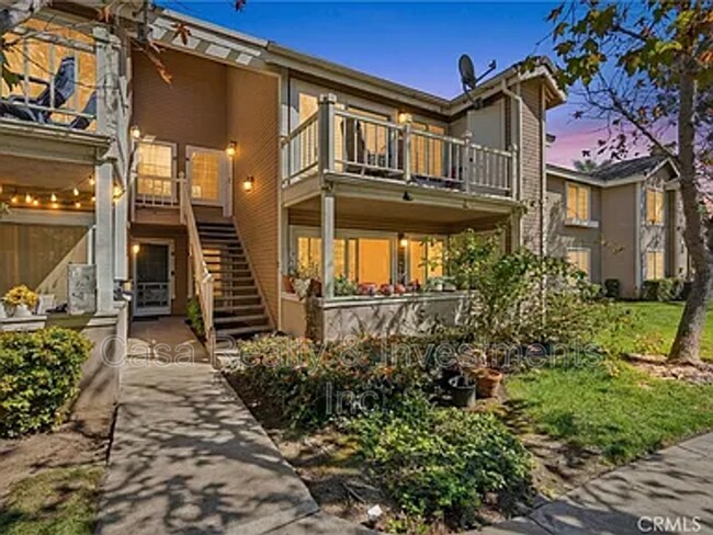 Building Photo - 3860 Amberly Dr