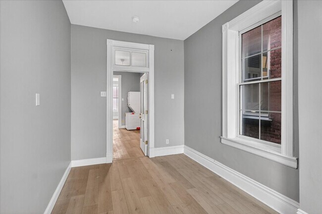 Building Photo - 1309 Shenandoah Ave