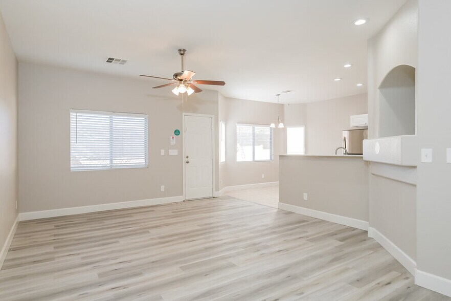 Building Photo - 2453 Wrangler Walsh Ln