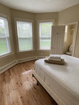 Building Photo - 17 Burney