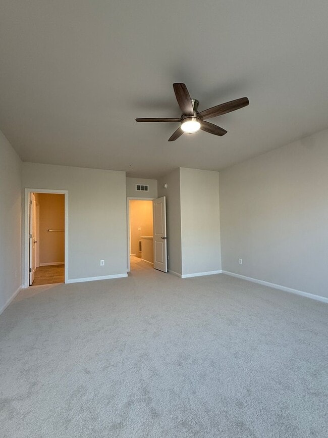 Building Photo - 6711 Belcrest Rd