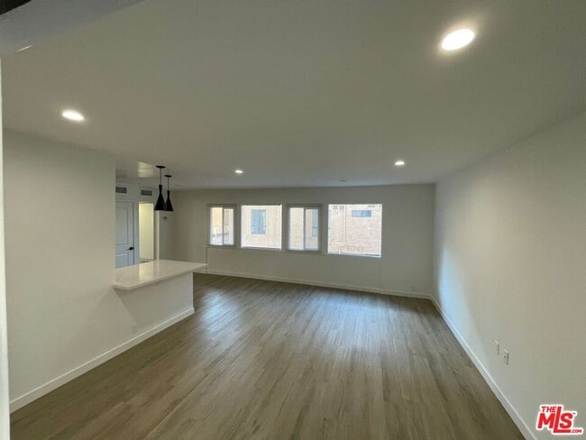 Building Photo - 11748 Dorothy St