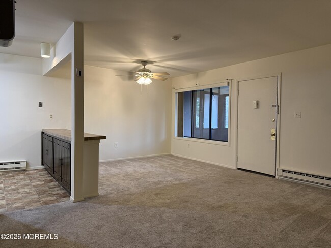 Building Photo - 115 Amberly Dr