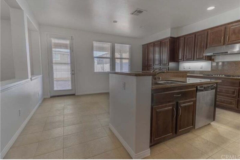 Building Photo - 12983 Leawood St