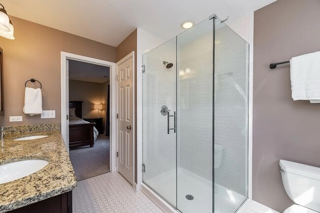 Building Photo - 415 N President St