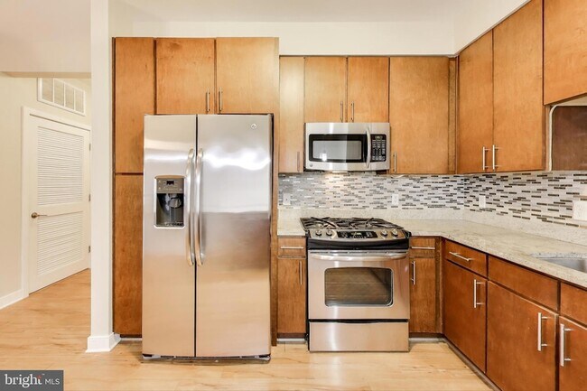 Building Photo - 8005 13th St