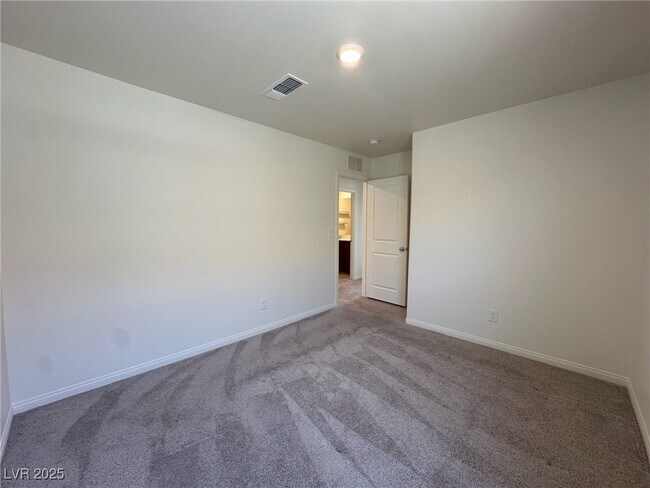 Building Photo - 6988 Sylmar Ave