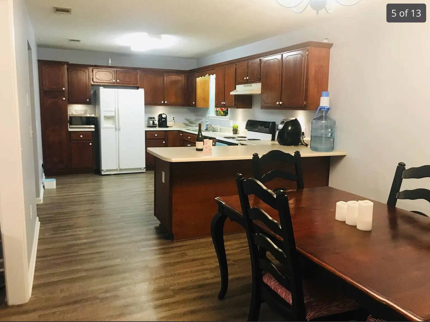 Building Photo - 117 Towne Park Dr W