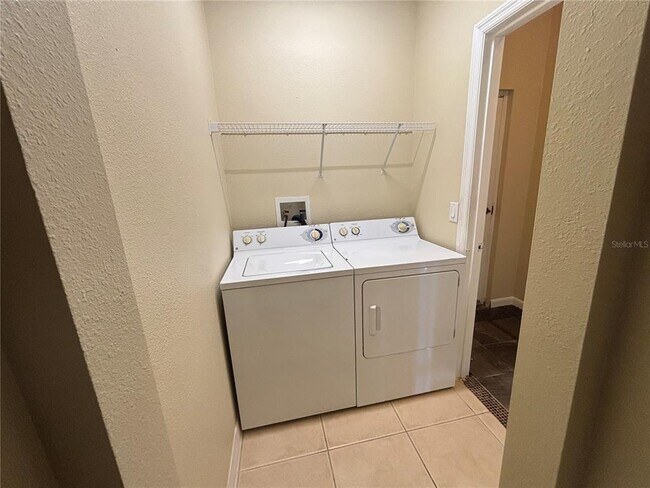 Building Photo - 3630 San Jacinto Cir