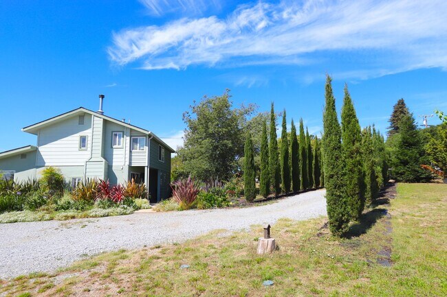 Building Photo - Watsonville: Tranquil Home & Ranch/Farm on...