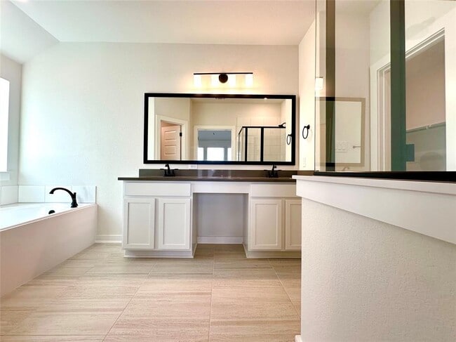 Building Photo - 336 Chaste Tree Dr
