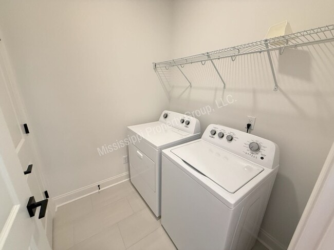 Building Photo - 3BR/3.5BA For Rent