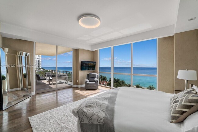 Building Photo - 17749 Collins Ave