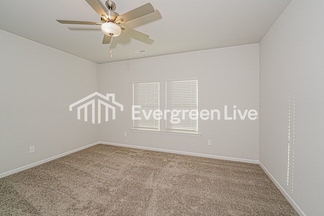 Building Photo - 104 Chain Bridge Circle