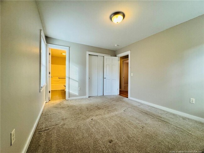 Building Photo - 1625 Van Buren Ave