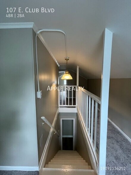 Building Photo - 107 E Club Blvd