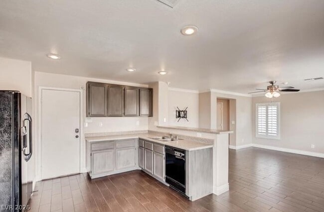 Building Photo - 3208 Brayton Mist