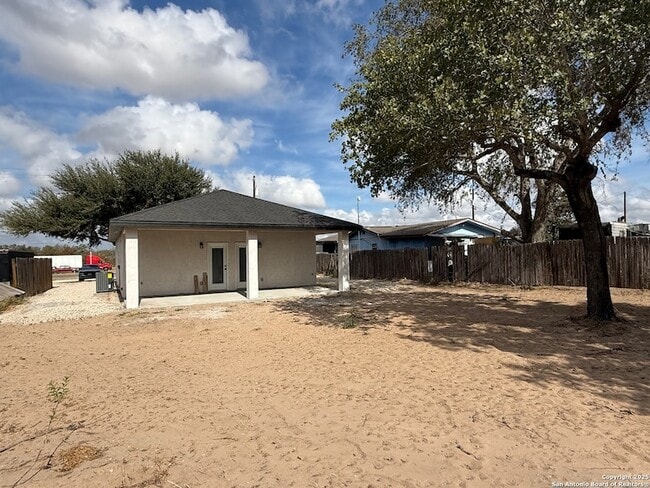 Building Photo - 3274 I-35