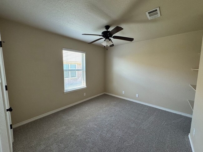 Building Photo - 6109 Newcastle Dr