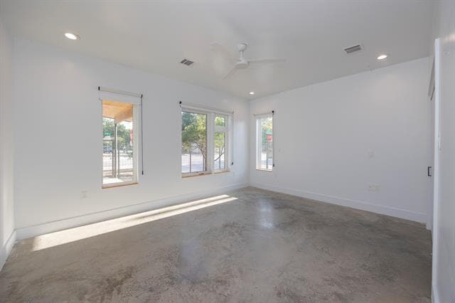 Building Photo - 1021 Nomas St