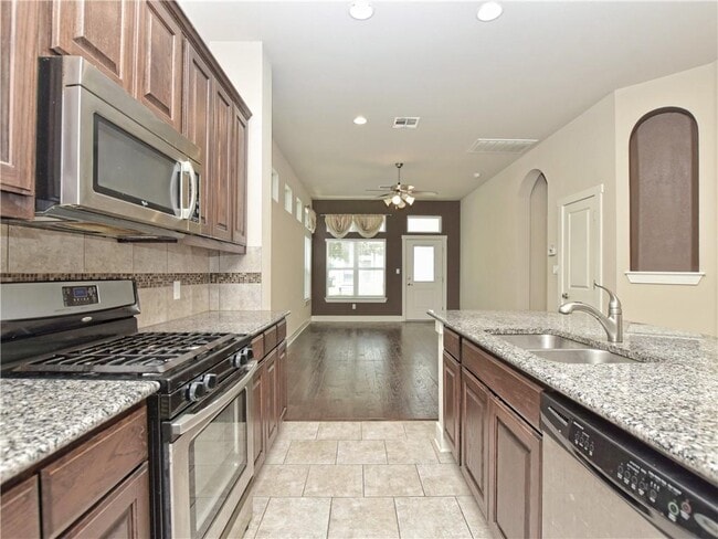 Building Photo - 12204 Barras Branch Dr