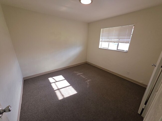 Building Photo - 510 E Pittsburgh McKeesport Blvd