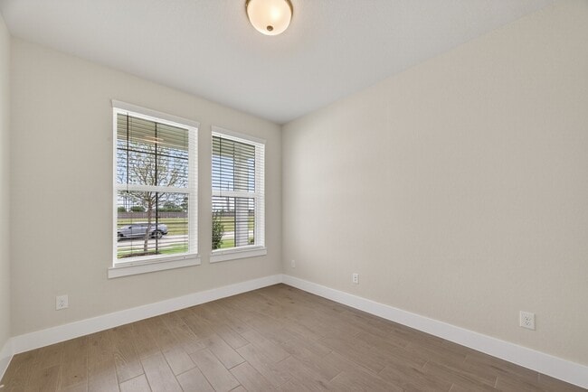 Building Photo - 6822 Ivory Sedge Trl