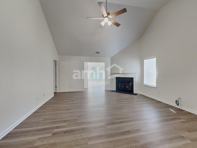 Building Photo - 8730 Royal Bluff Dr