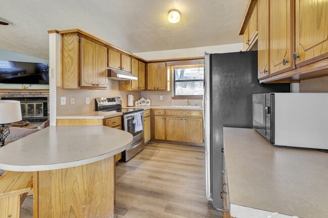 Building Photo - 202 Warwick Dr