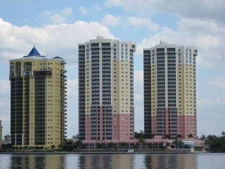 Building Photo - Riviera 2743