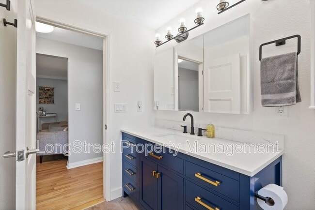 Building Photo - 7788 SE Thompson Rd