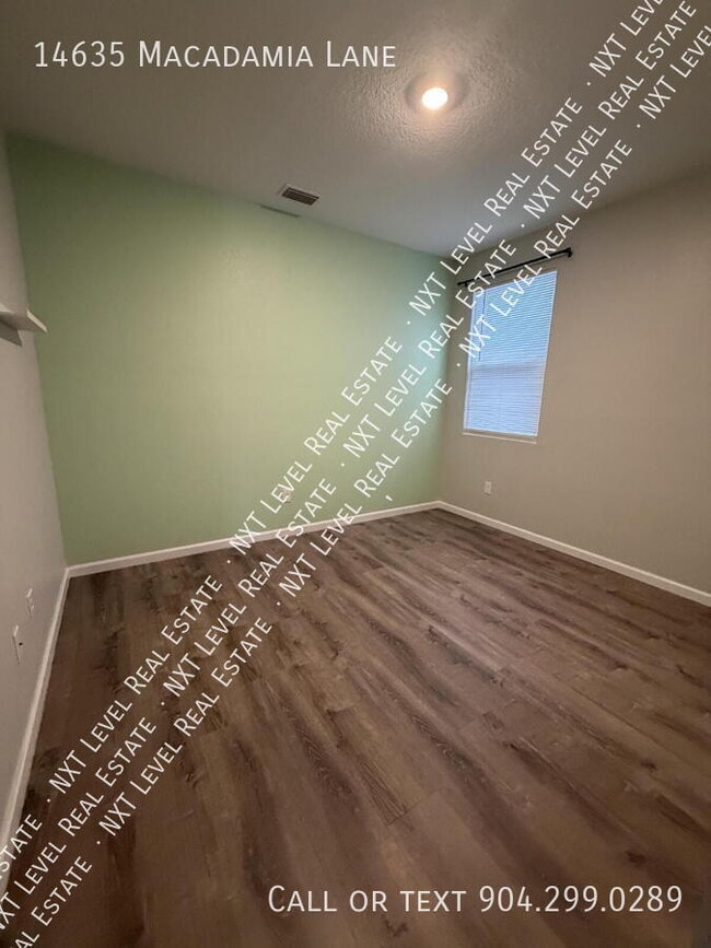 Building Photo - 14635 Macadamia Ln