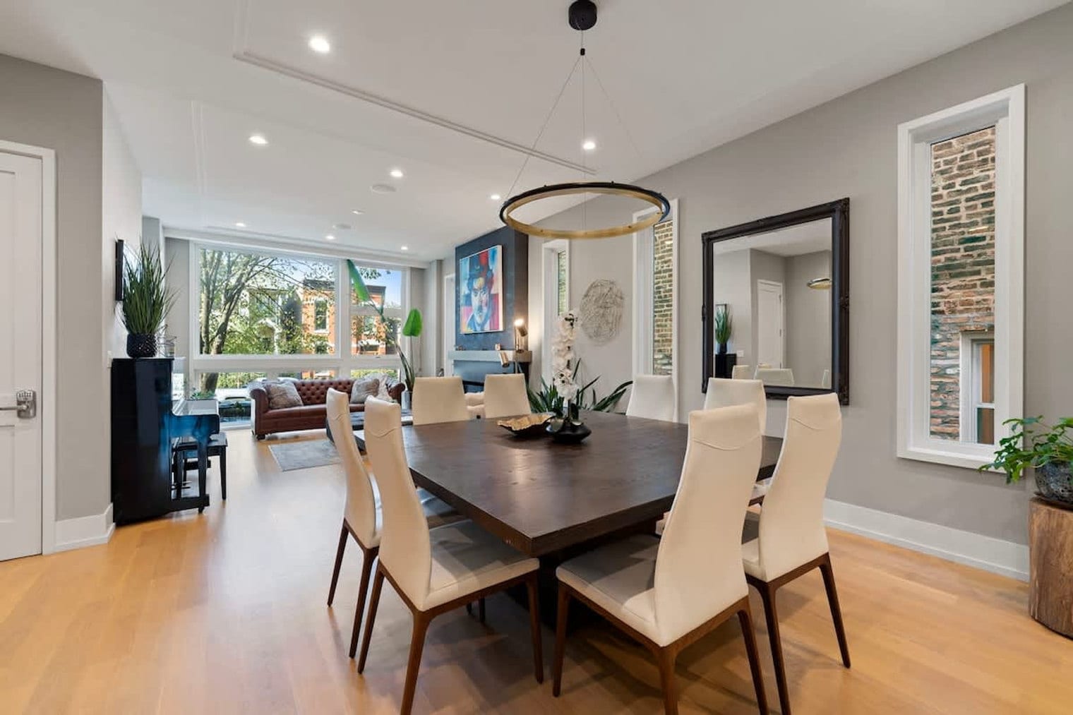 Building Photo - 1307 N Bell Ave