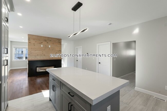 Building Photo - 120 St Andrew Rd