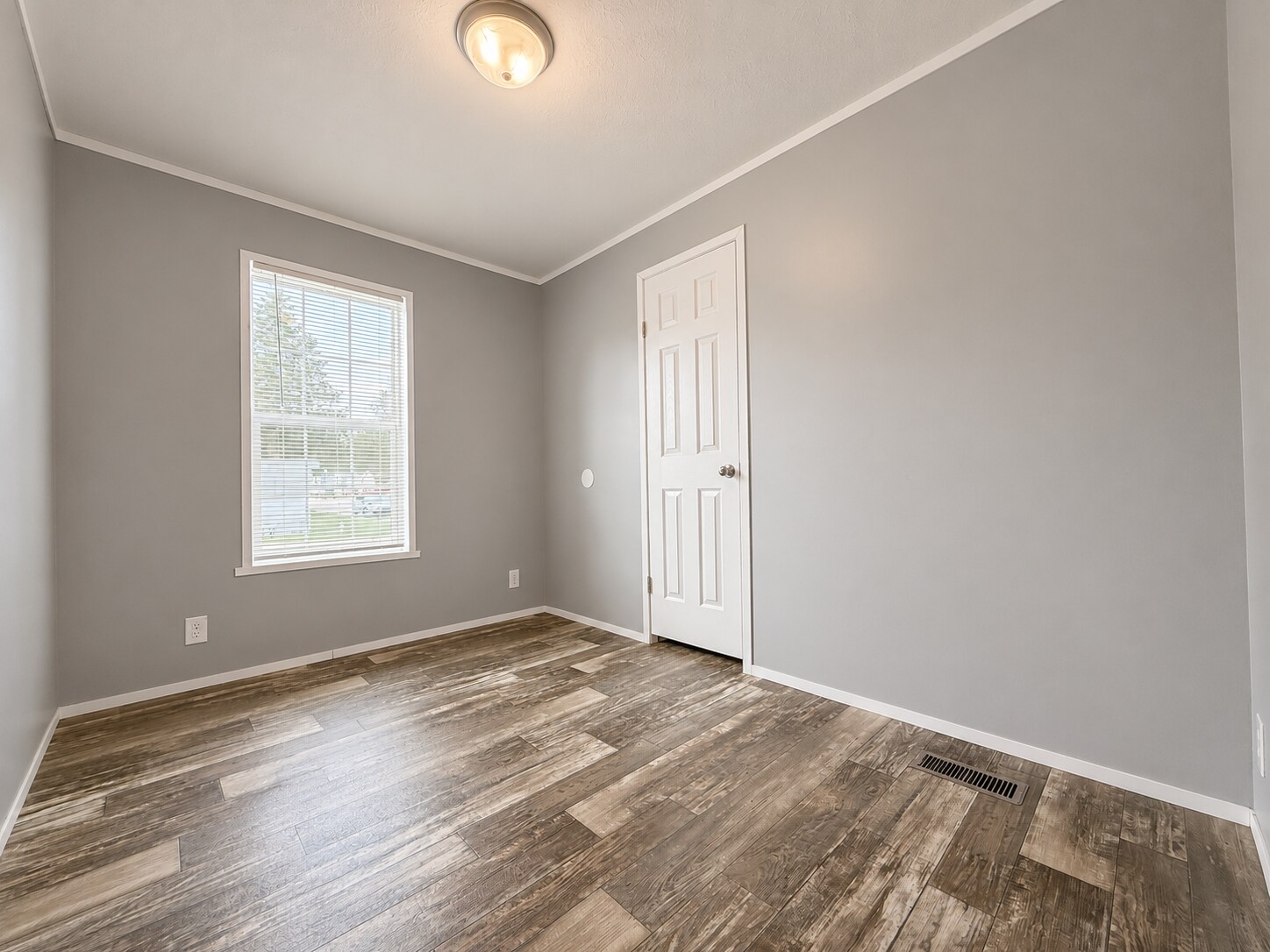 Building Photo - 11853 Cascade Cir
