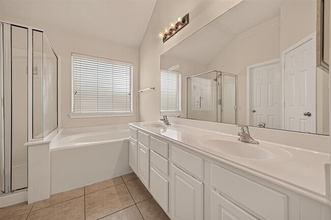 Building Photo - 5006 Juniper Walk Ln