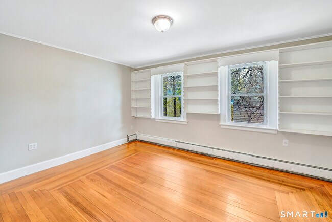 Building Photo - 55 Clifton Ave